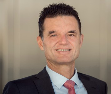Dr. Claus Ehrenbeck